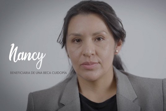 Nancy, beneficiaria de una beca Cuidopía