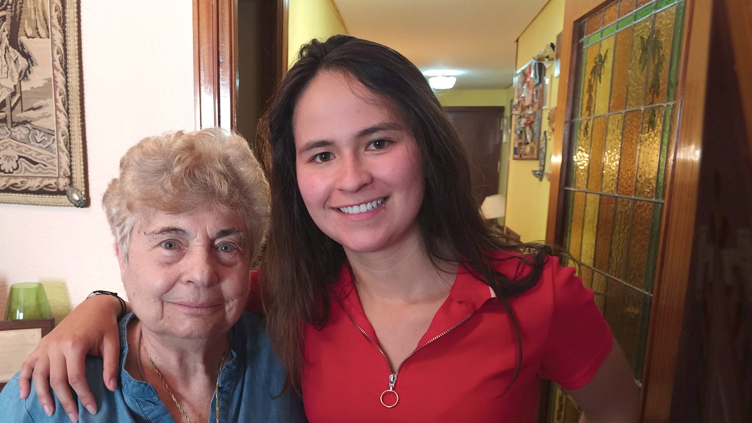 Imagen de Mujer y anciana
